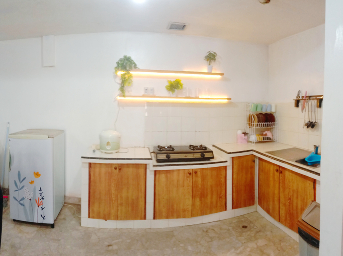 Dining Room 8