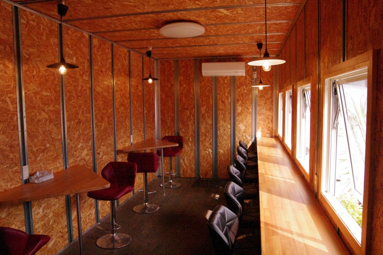 Food & Drinks, 千代丸コンテナハウス CHIYOMARU Container House, Uwajima