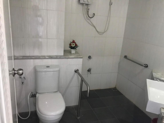 Bathroom 4, Like Residence, Muang Surat Thani