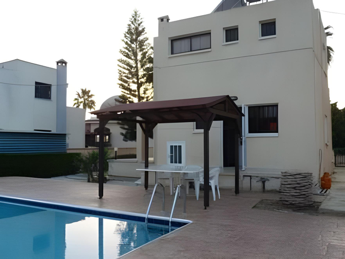 Others 2, Makronissos Beach Villas