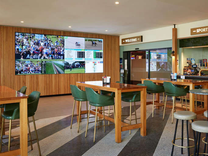Others 4, Green Valley Hotel, Liverpool - East
