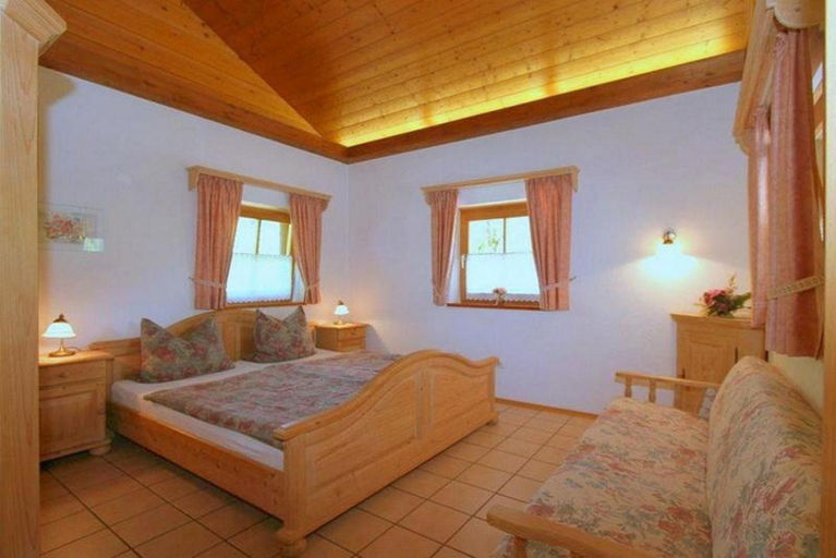 Bedroom 2, Haus Watzmannblick, Berchtesgadener Land