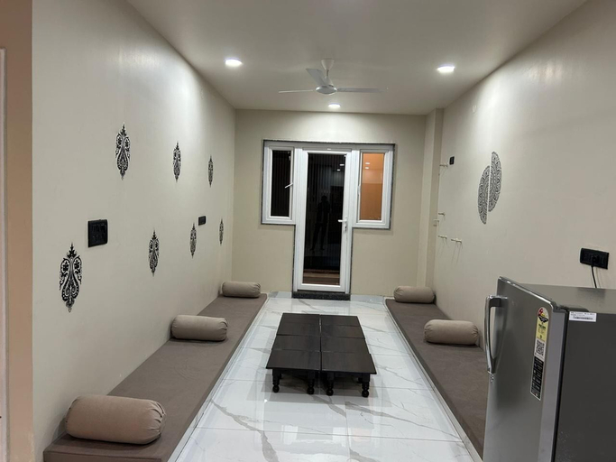 Others 3, Hotel Sky MMD, Jaipur