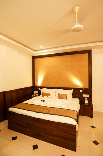 Bedroom 5, Hotel Emperor, Kannur