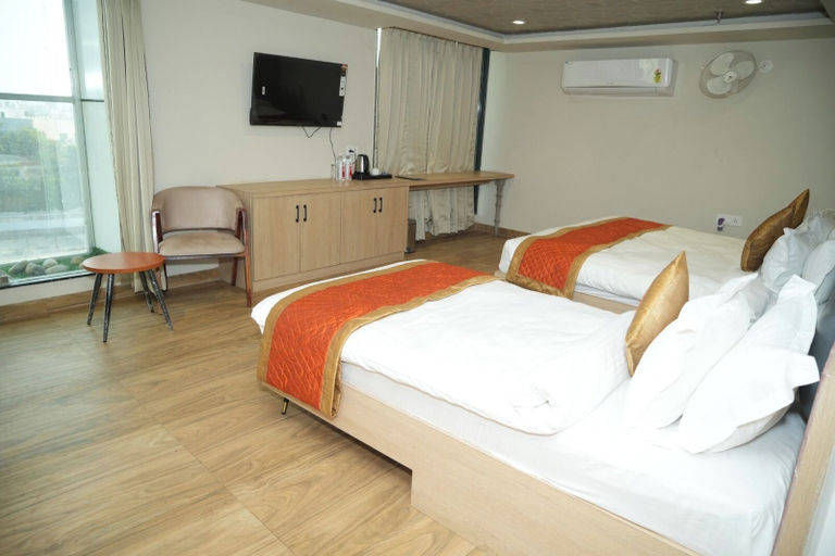 Bedroom 2, Hotel The Grand Atb, Bharatpur