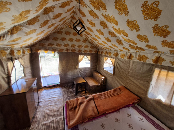 Bedroom 2, Tree bones camp, Kangra
