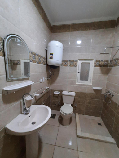 Others 4, Aton pyramids view guest house, Unorganized in Al Jizah