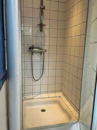 Bathroom 5, Au P'tit Mousse, Calvados