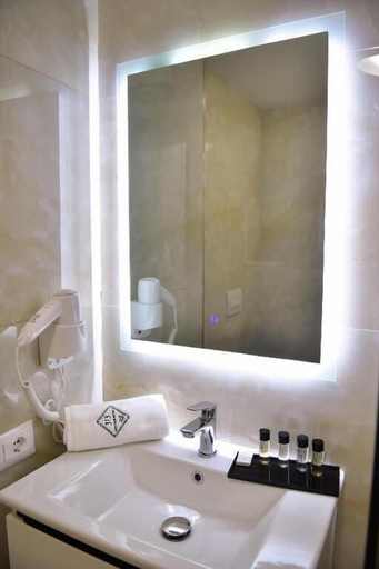 Bathroom 3, 313 Villa City Center, Tiranës