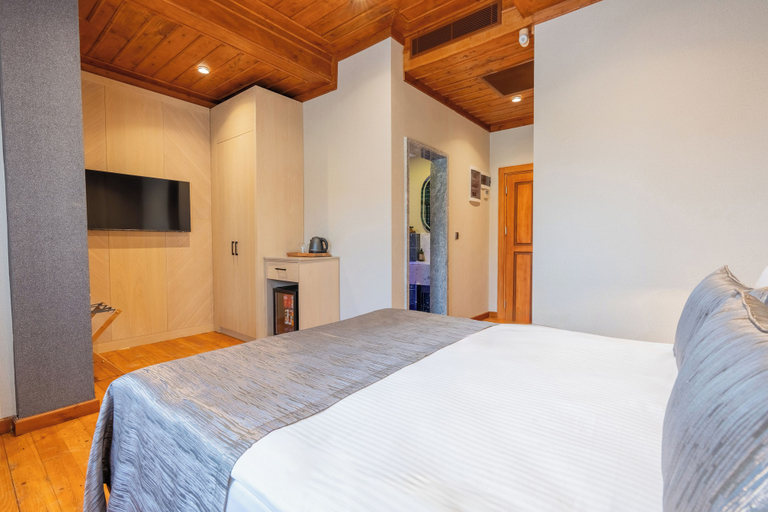 Bedroom 5, Dumos, Antalya