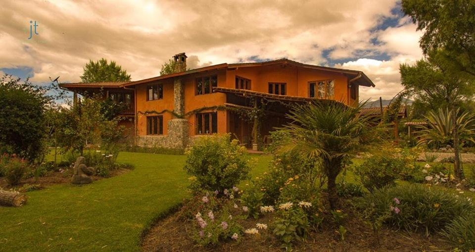 Others 4, Los Jardines de Teresa, Cajamarca