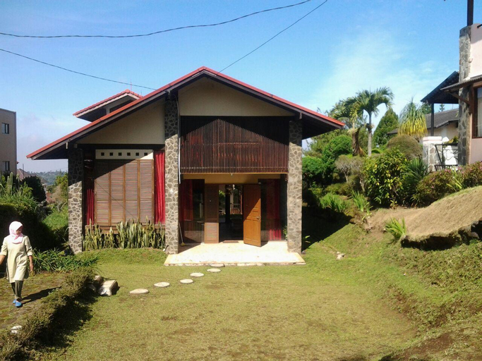RAFIFA VILLA ISTANA BUNGA LEMBANG BANDUNG, Bandung