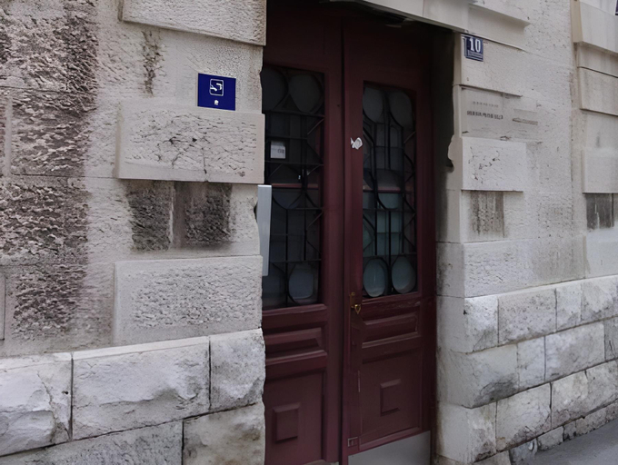 Others 3, Rooms Secer, Split