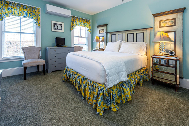 Bedroom 13