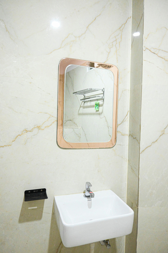 Bathroom 3, Brij Inn, Varanasi