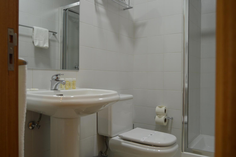 Bathroom, Casa Sao Bernardo de Claraval, Terras de Bouro