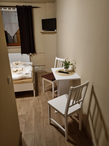 Others 4, Pension Torgau, Nordsachsen