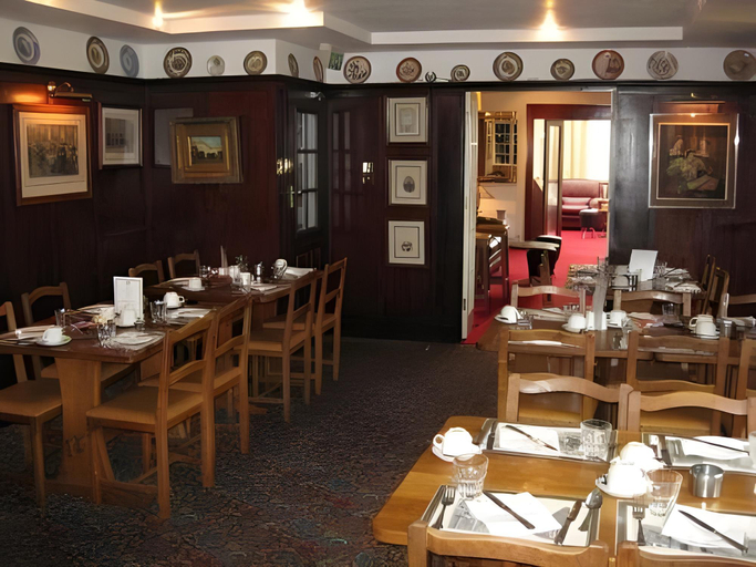 Others 5, Clifton Bridge Hotel, York
