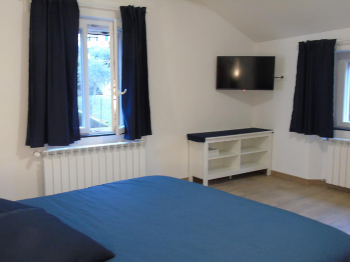 Bedroom 2, IL PERGOLATO con parcheggio privato, Genova