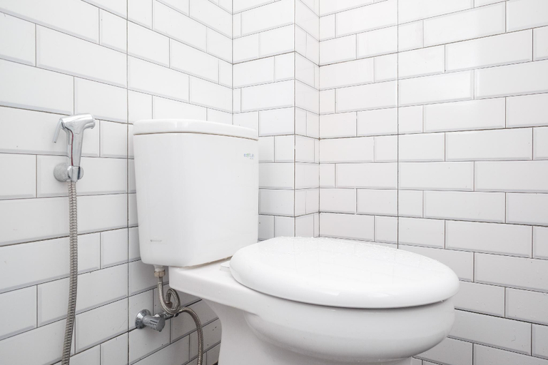 Bathroom 12