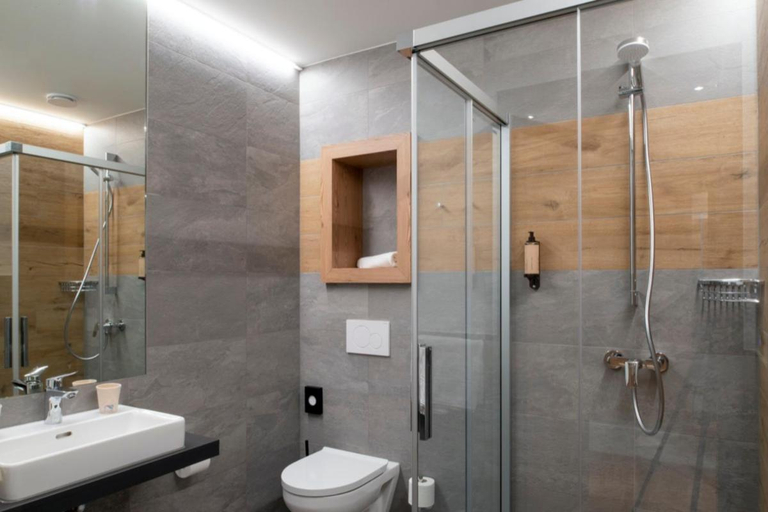 Bathroom 4