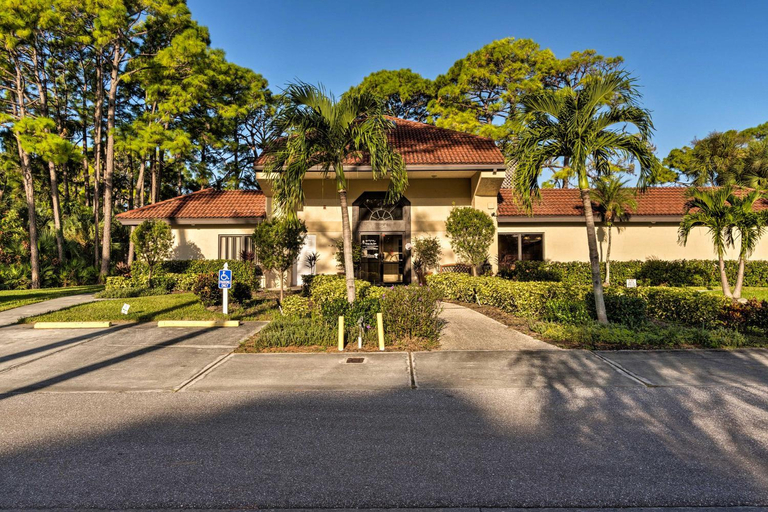 Others 2, Lanai + Community Pool Access: Sarasota Oasis!, Sarasota