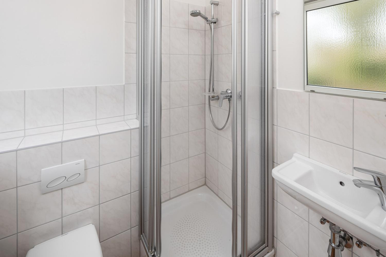 Bathroom, Academy Lodge Boardinghouse, Hamburg