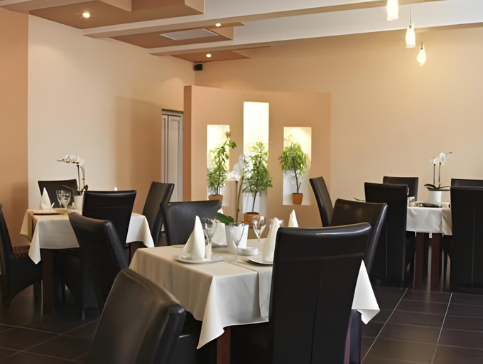 Restaurant 5, Pensiunea Flora, Targu Mures