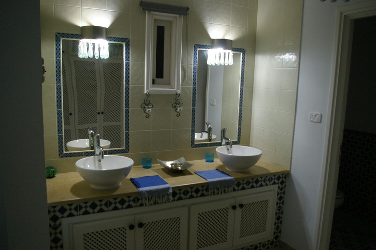 Others 5, Midounia, Djerba Midoun