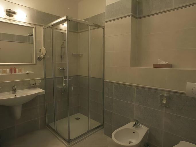 Bathroom 4, Spa hotel Cajkovskij, Karlovy Vary