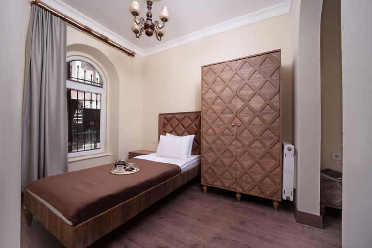 Bedroom 5, Taksim Coll, Beyoğlu