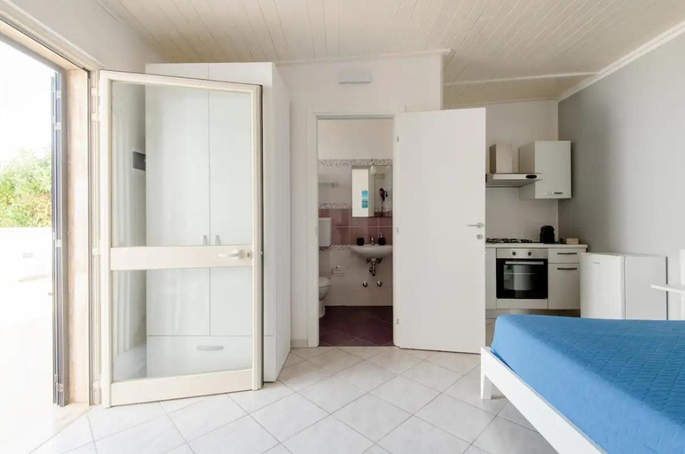 Others 3, Briciola's rooms, Lecce