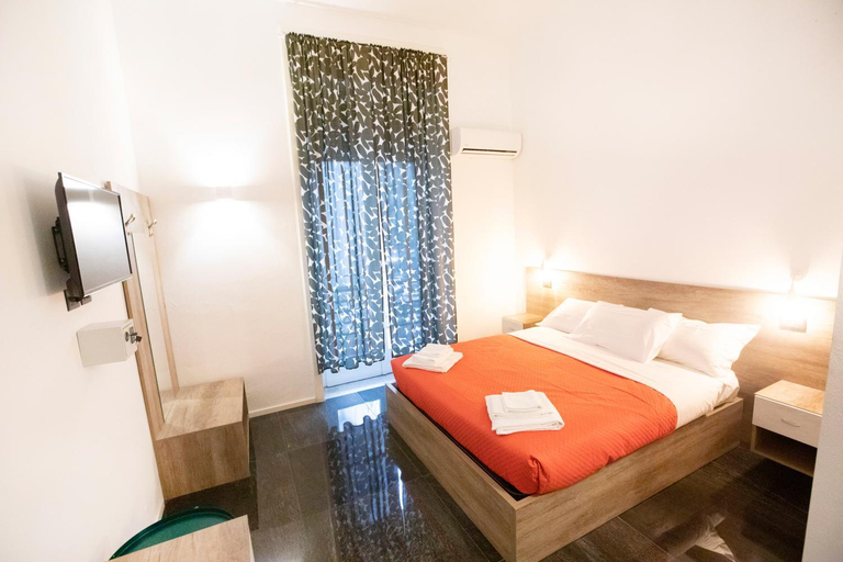 Others 4, Hall inn B&B in Chiostro, Napoli