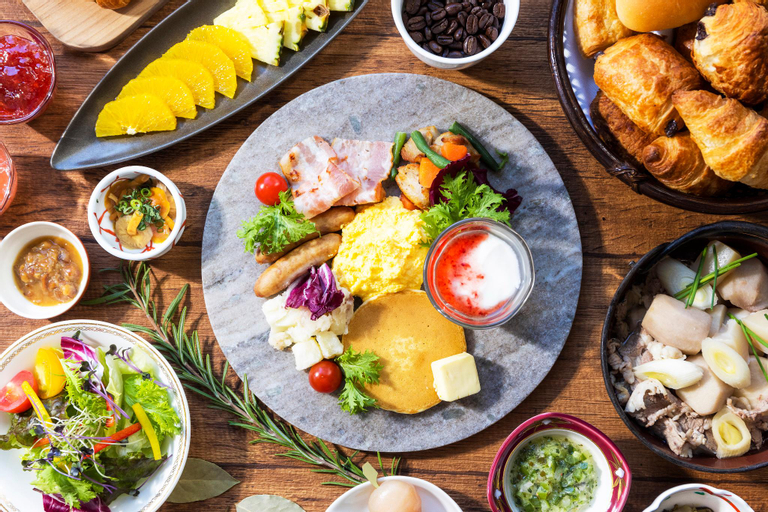 Food & Drinks