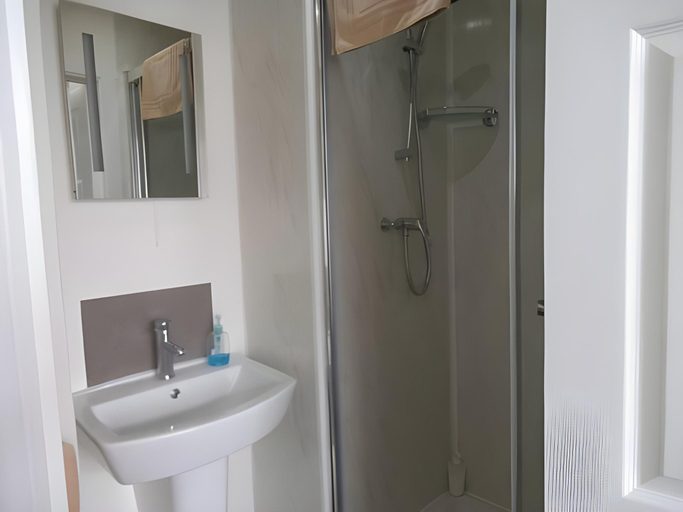 Bathroom 3, Tregarthen - Adult Only, Cornwall