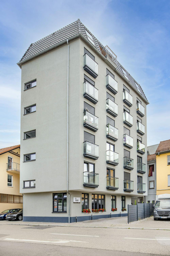Exterior 10