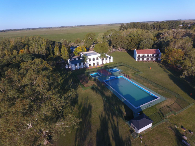 Aparts Laguna Camp, Chascomús