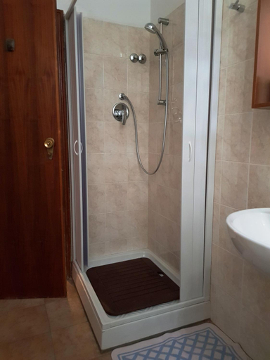 Bathroom 3, Hotel San Geminiano, Modena