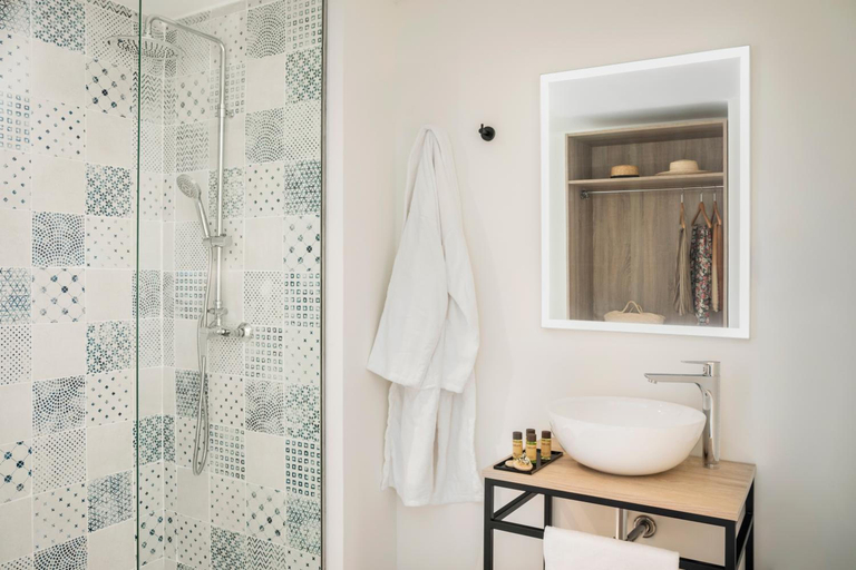 Bathroom 5, Marina Drach, Baleares