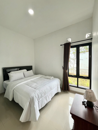 Mountain View Homestay 3BR with Mezzanine Near Dieng, Banyumas