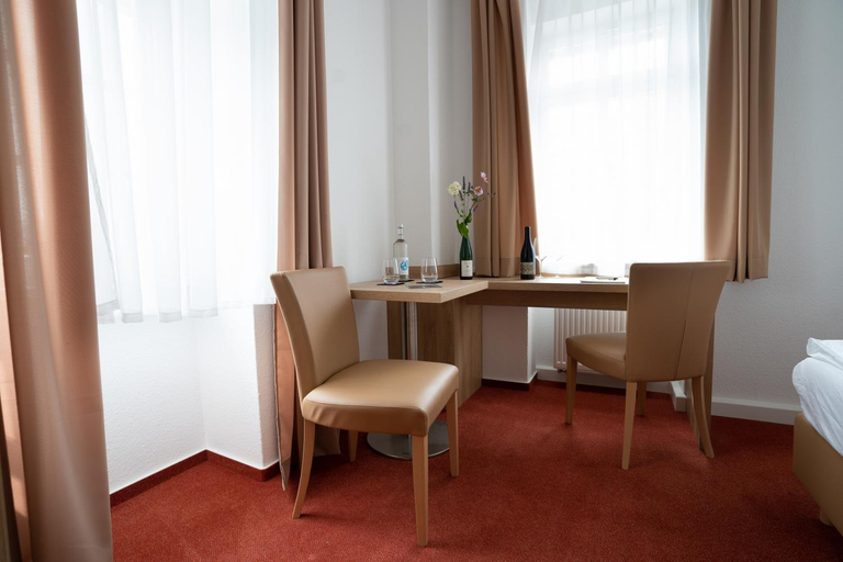 Others 5, Nineofive Hotel, Jena