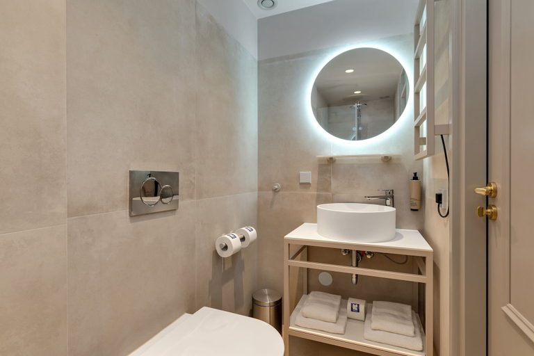 Bathroom 3, Hotel Kobalt, The Hague