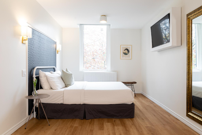 Bedroom 13