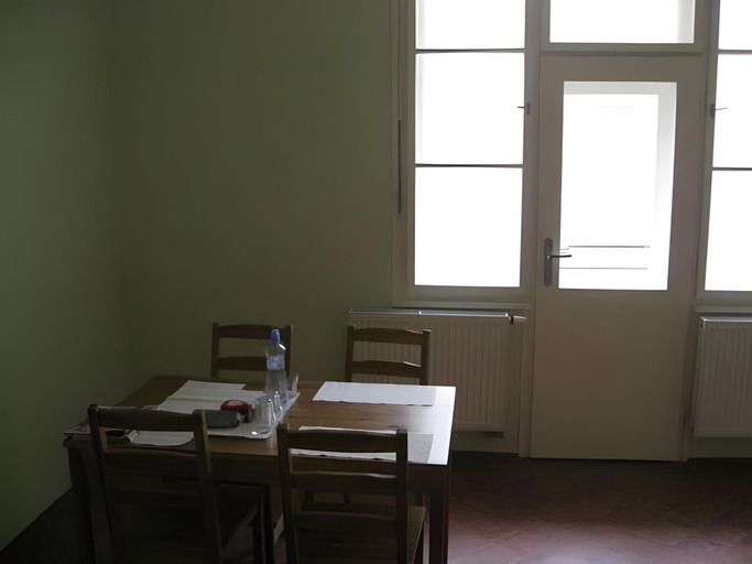 Others 4, Ragtime, Praha 1