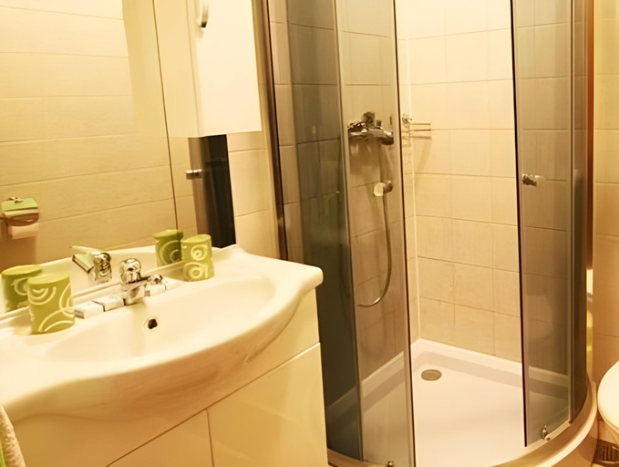 Bathroom 2, Rooms Lisnic, Osijek