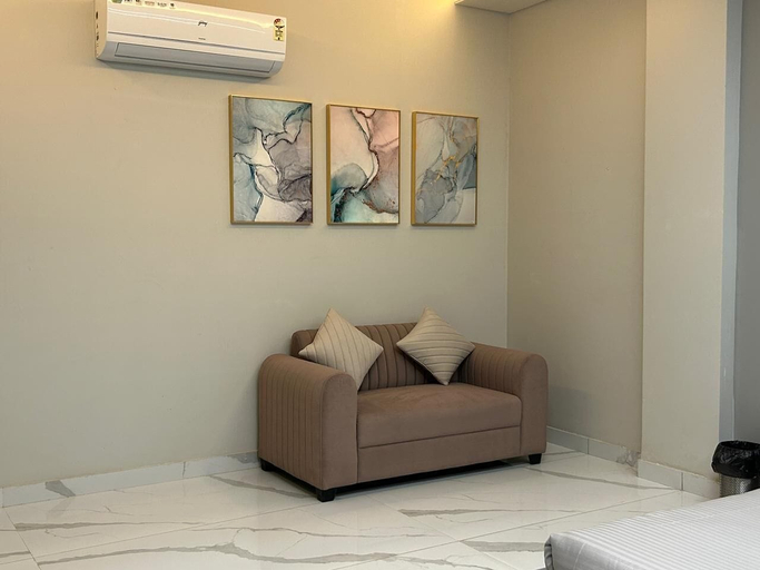 Others 1, Hotel Sky MMD, Jaipur