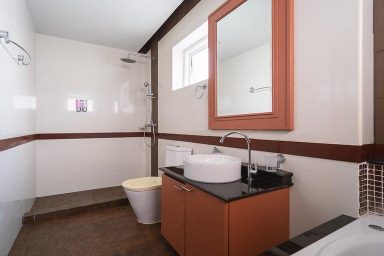 Bathroom 4, Angel 4BR Pool Villa Phuket + Free Airport Pickup, Phuket Island