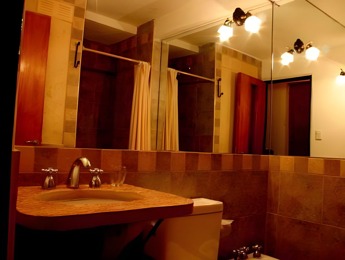 Bathroom 3, Samka Hotel, Capital