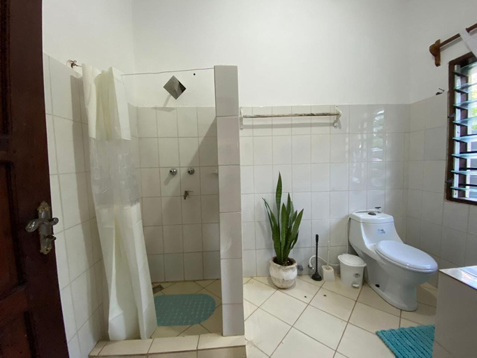 Bathroom 2, MUMBI VILLA WATAMU, Kilifi North
