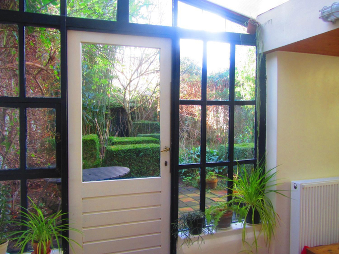 Others 5, B&B Faja lobi, Oost-Vlaanderen